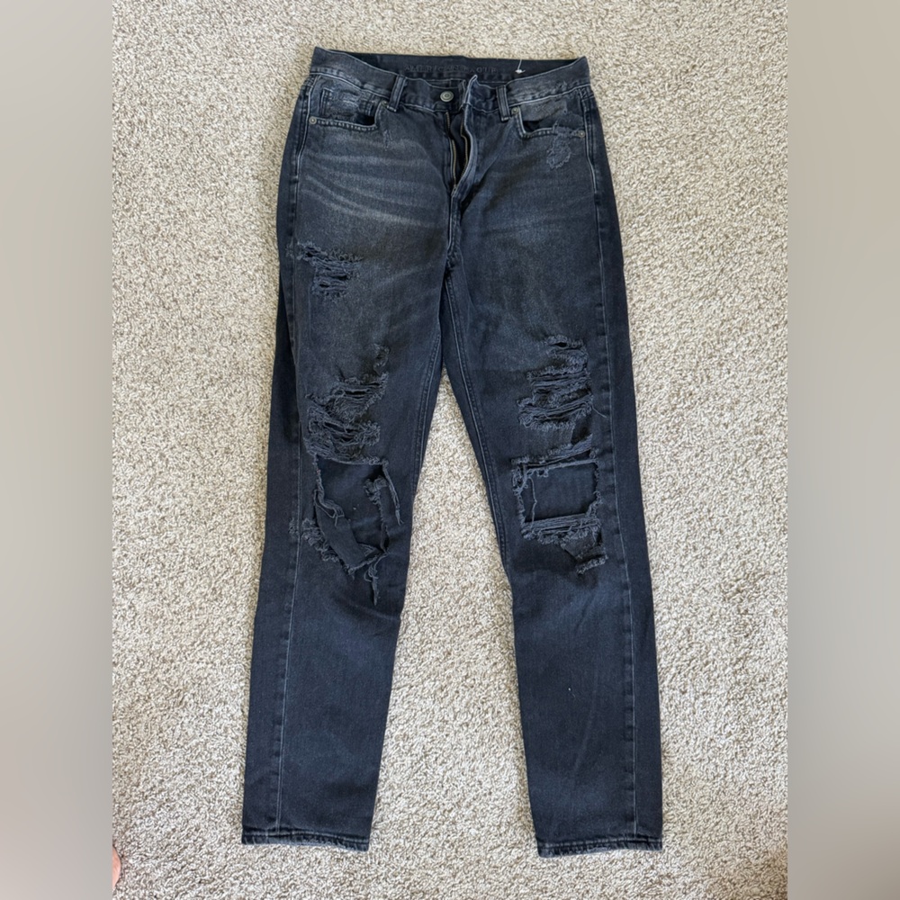 Women’s Black Distressed Mom Jeans